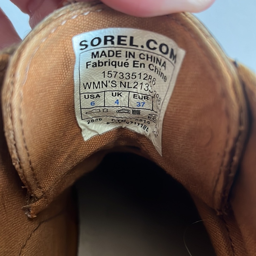 Sorel Brown & Black Out N About Plus Waterproof Leather / Rubber Duck Boots - Picture 8 of 11